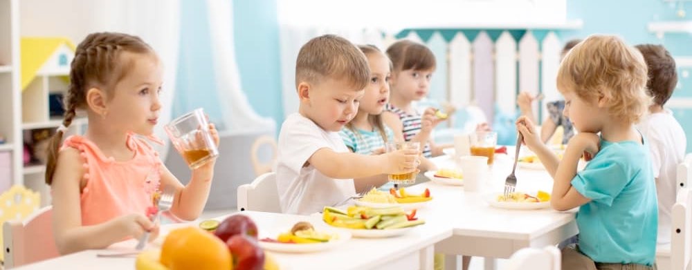 Children eating healthy food